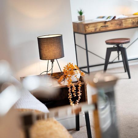 Luxury Studio Apartment - Town Centre ホワイトヘイブン エクステリア 写真
